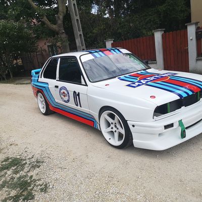 BMW E30 M3 – Martini design fóliázás – 33. kép