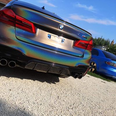BMW M5 F90 – Avery Dennison Gloss Metallic Prismatic Grey – 4. kép