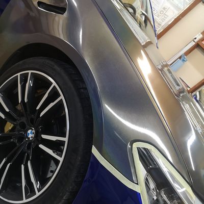 BMW M5 F90 – Avery Dennison Gloss Metallic Prismatic Grey – 10. kép