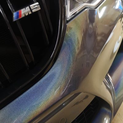 BMW M5 F90 – Avery Dennison Gloss Metallic Prismatic Grey – 40. kép