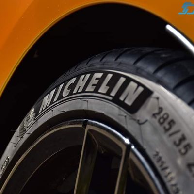 BMW M8 Competition – Avery Supreme Satin Metallic Energetic Yellow + PPF – 14. kép