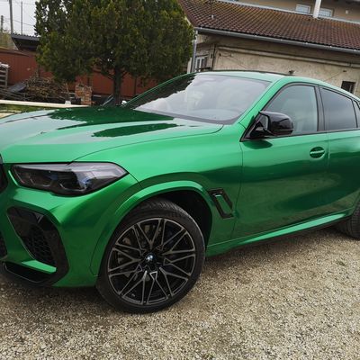 BMW X6 M Competition – Avery Supreme Gloss Metallic Radioactive + PPF – 6. kép