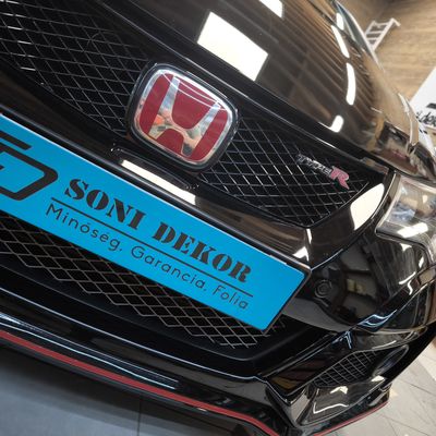 Honda Civic Type R – Skyfol PPF front egyedi mintázással – 9. kép