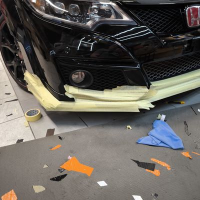 Honda Civic Type R – Skyfol PPF front egyedi mintázással – 23. kép