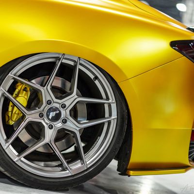 Infiniti Q60 – Avery Supreme Satin Energetic Yellow – 3. kép
