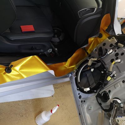 Infiniti Q60 – Avery Supreme Satin Energetic Yellow – 16. kép