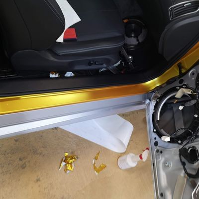 Infiniti Q60 – Avery Supreme Satin Energetic Yellow – 20. kép