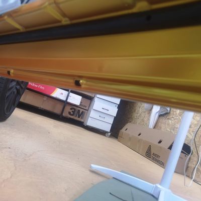 Infiniti Q60 – Avery Supreme Satin Energetic Yellow – 24. kép