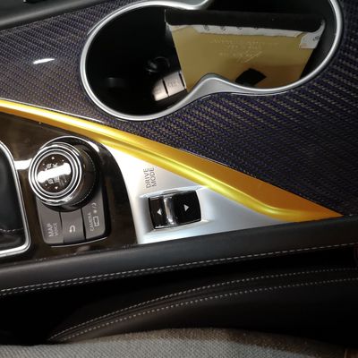 Infiniti Q60 – Avery Supreme Satin Energetic Yellow – 36. kép