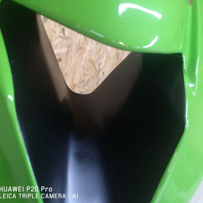 Kawasaki ZX-6R pályamotor – Avery Supreme Grass Green – 25. kép