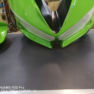 Kawasaki ZX-6R pályamotor – Avery Supreme Grass Green – 36. kép