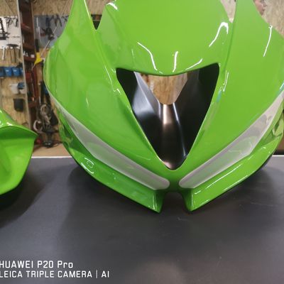 Kawasaki ZX-6R pályamotor – Avery Supreme Grass Green – 37. kép