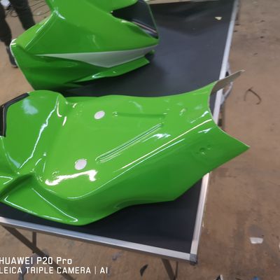 Kawasaki ZX-6R pályamotor – Avery Supreme Grass Green – 39. kép