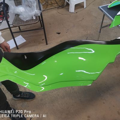 Kawasaki ZX-6R pályamotor – Avery Supreme Grass Green – 40. kép