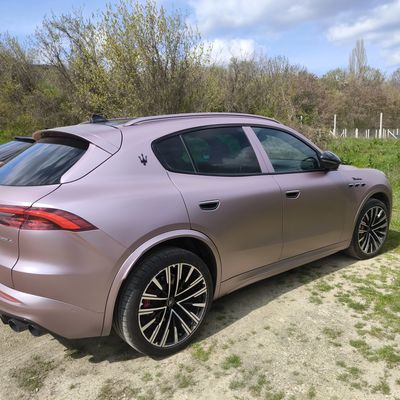 Maserati Grecale – Színes PPF Frozen Berry – 23. kép