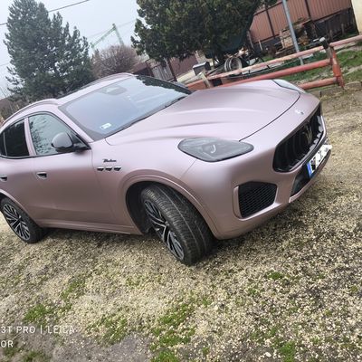 Maserati Grecale – Színes PPF Frozen Berry – 26. kép