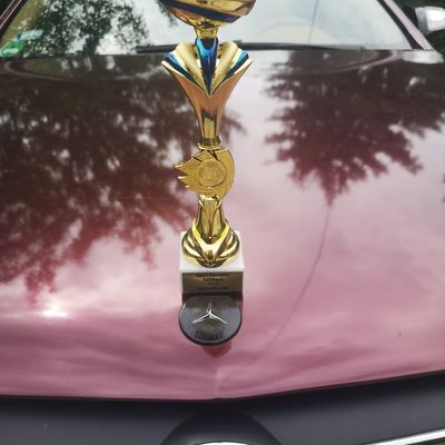 Mercedes C320 C63 optika – Avery Supreme Gloss Metallic Passion Red – 9. kép