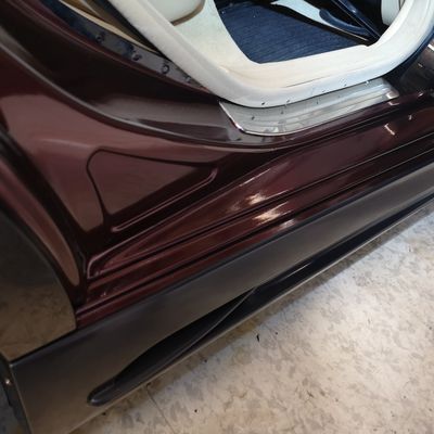 Mercedes C320 C63 optika – Avery Supreme Gloss Metallic Passion Red – 12. kép