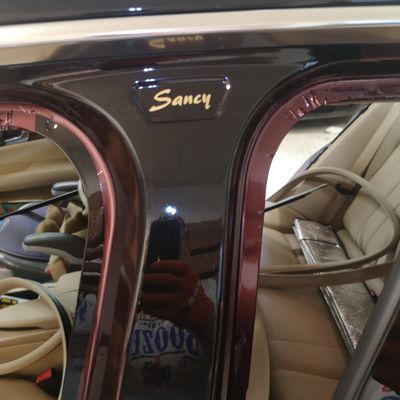Mercedes C320 C63 optika – Avery Supreme Gloss Metallic Passion Red – 17. kép