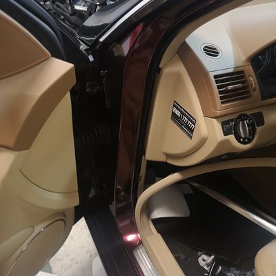 Mercedes C320 C63 optika – Avery Supreme Gloss Metallic Passion Red – 21. kép