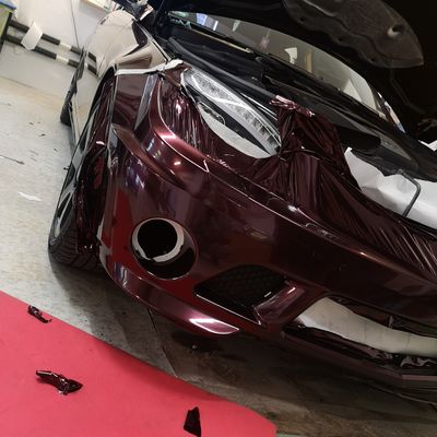 Mercedes C320 C63 optika – Avery Supreme Gloss Metallic Passion Red – 30. kép
