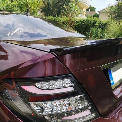 Mercedes C320 C63 optika – Avery Supreme Gloss Metallic Passion Red – 41. kép