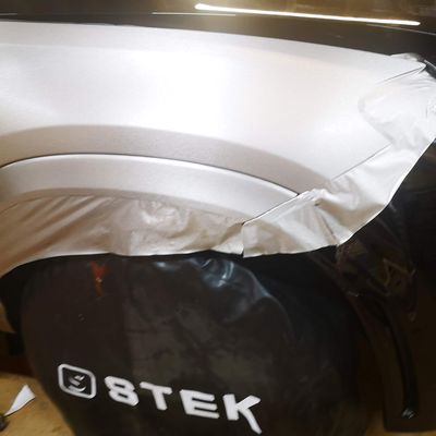 Mercedes GLC – Avery Supreme Brushed Aluminium – 3. kép