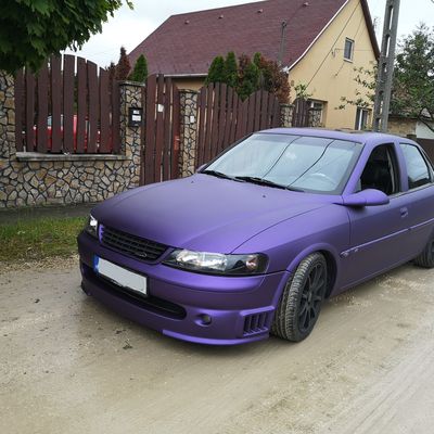 Opel Vectra Steinmetz – Avery Supreme Matte Metallic Purple – 1. kép