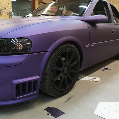 Opel Vectra Steinmetz – Avery Supreme Matte Metallic Purple – 10. kép