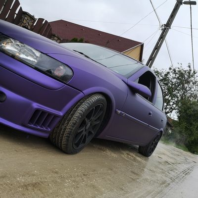Opel Vectra Steinmetz – Avery Supreme Matte Metallic Purple – 12. kép