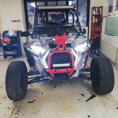 Polaris – Nyomtatott egyedi design fóliázás – 2. kép