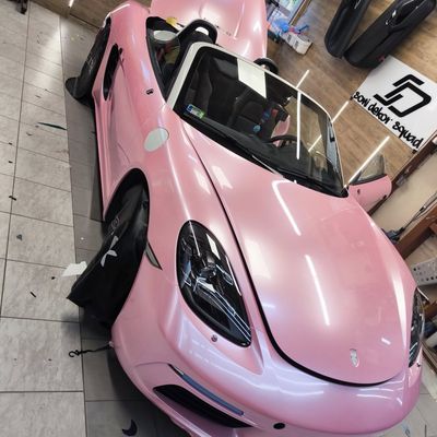 Porsche 718 Boxster S – Avery Supreme TuTu Pink – 7. kép