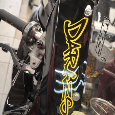 Yamaha R1 – Pálya motor egyedi design – 10. kép