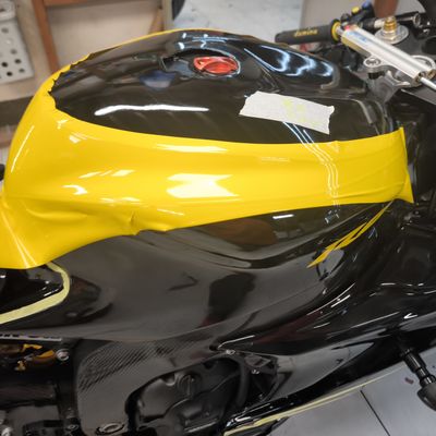 Yamaha R1 – Pálya motor egyedi design – 18. kép