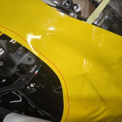 Yamaha R1 – Pálya motor egyedi design – 36. kép
