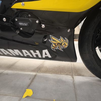 Yamaha R1 – Pálya motor egyedi design – 55. kép