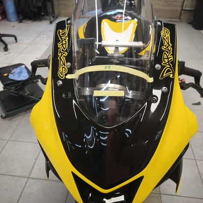 Yamaha R1 – Pálya motor egyedi design – 59. kép