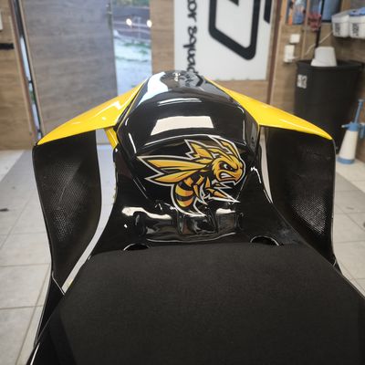 Yamaha R1 – Pálya motor egyedi design – 60. kép