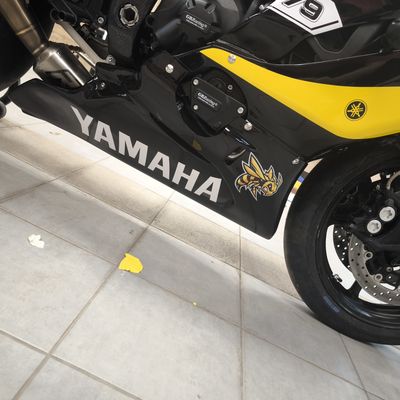 Yamaha R1 – Pálya motor egyedi design – 68. kép