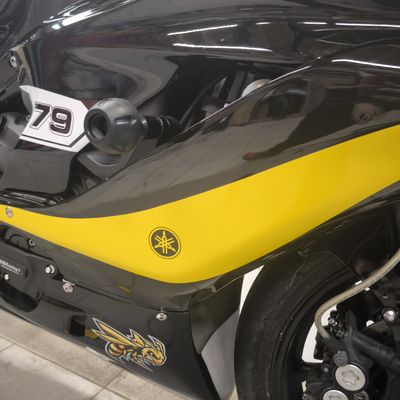 Yamaha R1 – Pálya motor egyedi design – 71. kép