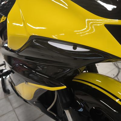 Yamaha R1 – Pálya motor egyedi design – 80. kép