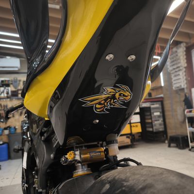 Yamaha R1 – Pálya motor egyedi design – 82. kép